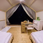 Herbals Glamping - Tree&Lake houses Mielno (Koszalin)