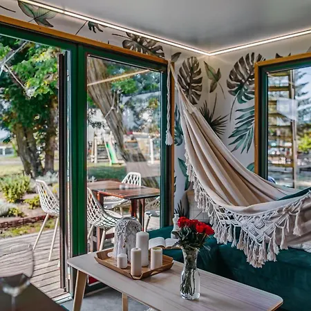 Herbals Glamping - Nad Jeziorem I Morzem Apartment *