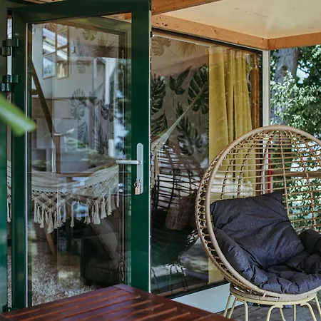 Herbals Glamping - Nad Jeziorem I Morzem