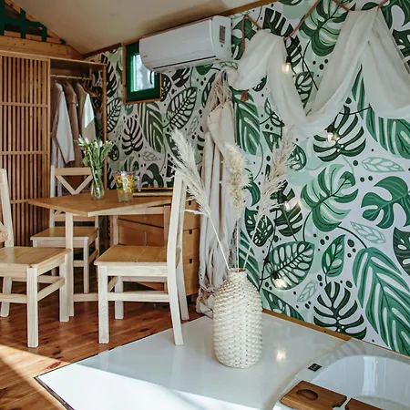 Appartement Herbals - Tree&lake With Bath, Sauna, Bikes, Motorboat