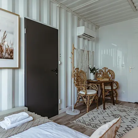 Herbals Glamping Mielno - Domki Nad Jeziorem I Morzem מיילנו