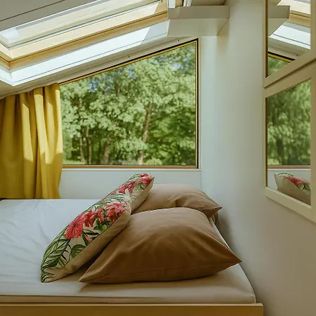 Herbals - Tree&lake With Bath, Sauna, Bikes, Motorboat Apartment Mielno (Koszalin)