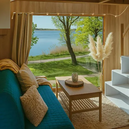 דירה Herbals - Tree&lake With Bath, Sauna, Bikes, Motorboat *