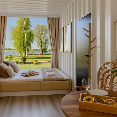 Daire Herbals - Tree&lake With Bath, Sauna, Bikes, Motorboat *