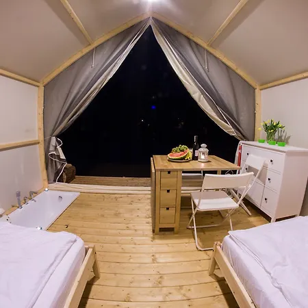 Herbals - Tree&lake With Bath, Sauna, Bikes, Motorboat Mielno (Koszalin)