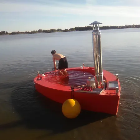 Daire Herbals - Tree&lake With Bath, Sauna, Bikes, Motorboat Mielno (Koszalin)