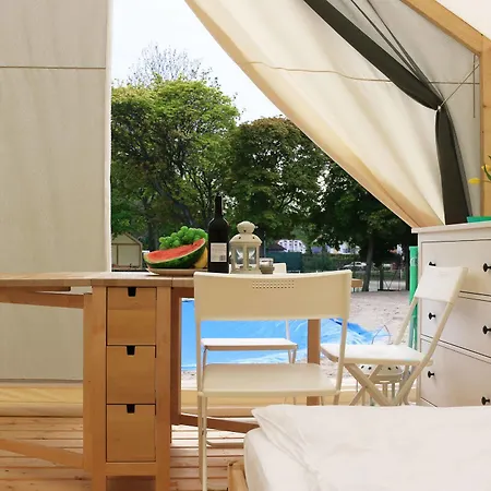 Herbals Glamping - Nad Jeziorem I Morzem Apartment