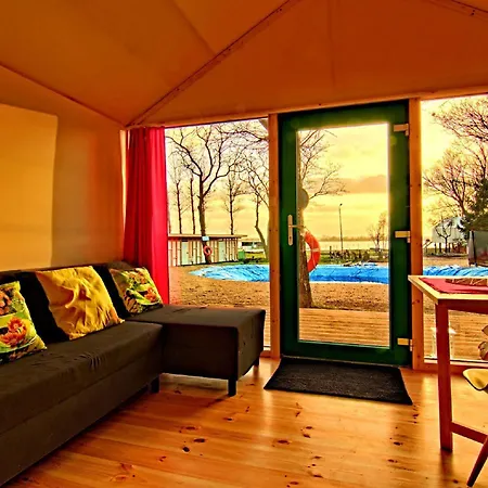 Daire Herbals - Tree&lake With Bath, Sauna, Bikes, Motorboat Mielno (Koszalin)