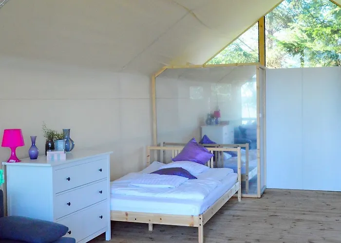 Herbals - Tree&lake With Bath, Sauna, Bikes, Motorboat