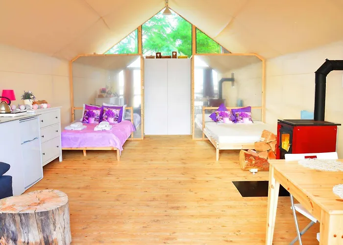 Herbals - Tree&lake With Bath, Sauna, Bikes, Motorboat *